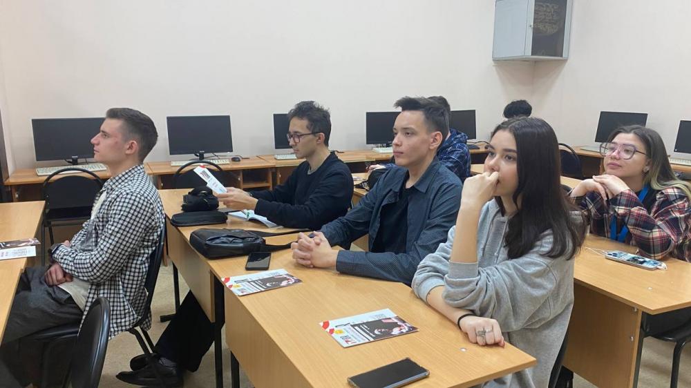 Почему преподаватель "ТИСБИ" влюблен в 1С?